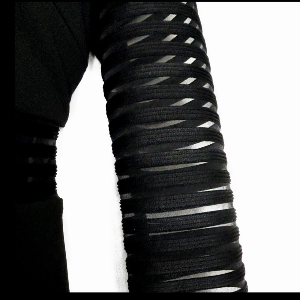 Lulu's Black Sheer Sleeve Dress NWOT - Picture 9 of 9